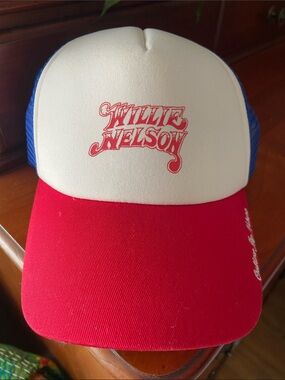 New with tags Willie Nelson Red, White & Blue Trucker Hat Cap Outlaw By Nature